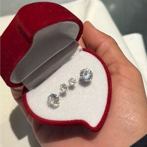 Classic Clear Cubic Zirconia Stud Earring pair - Silver Tone